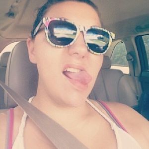 Meet your Posher, Melissa